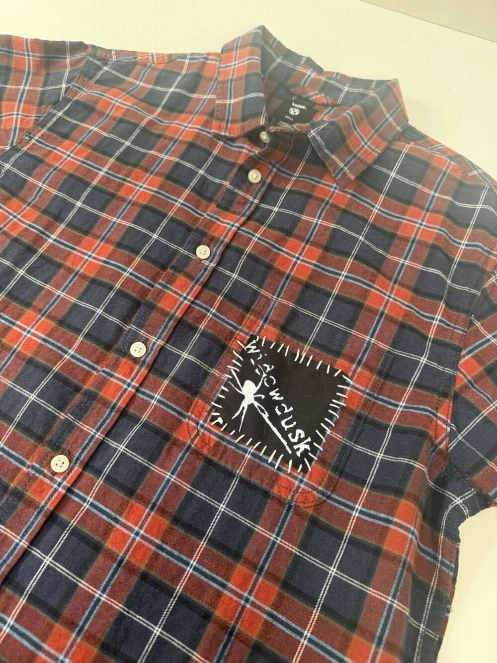 Mens Size Small Plaid Loose Fit Vans Off The Wall Black Widow Button Down Shirt